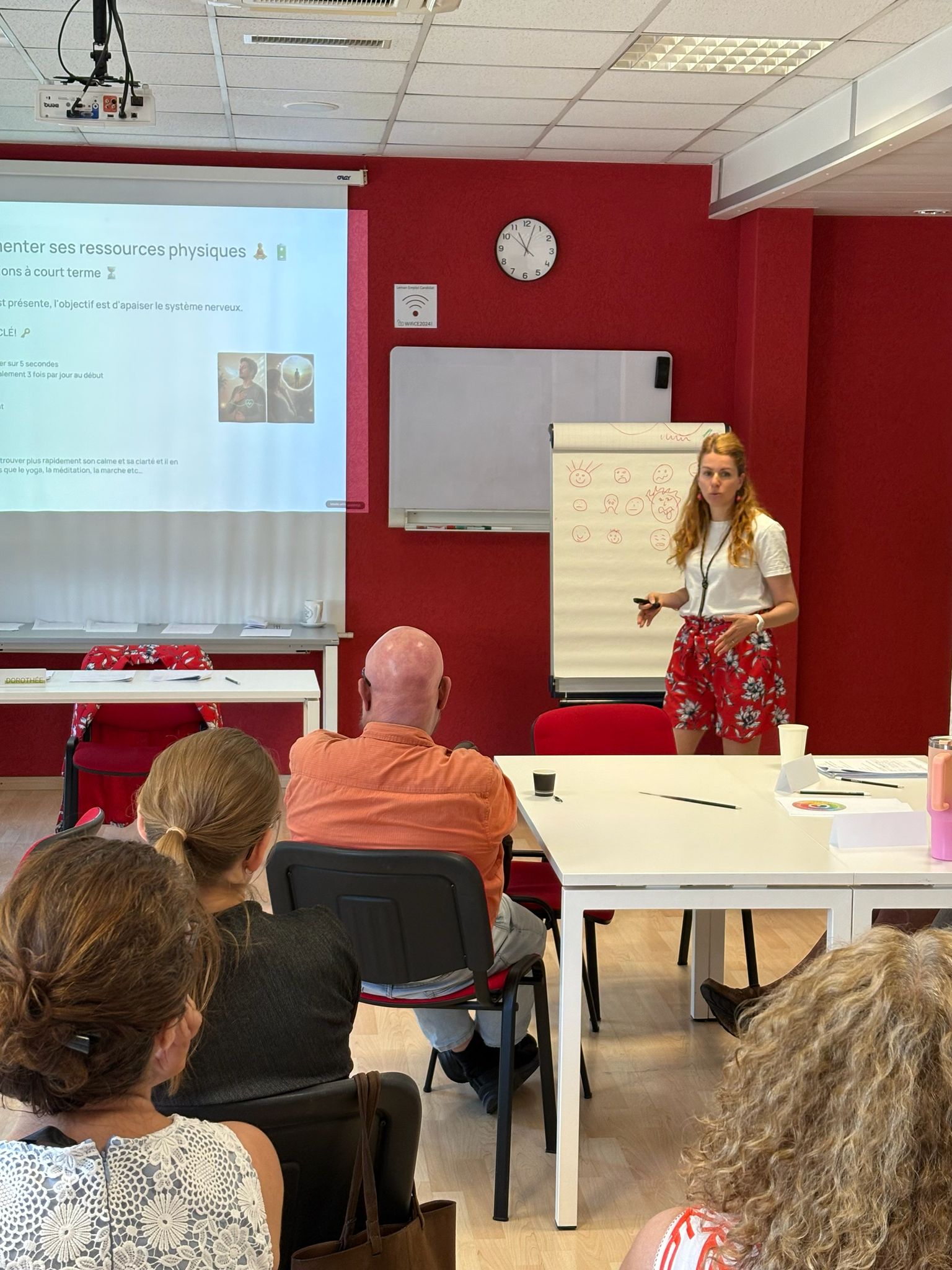 Une experte en gestion des émotions vient donner une formation à nos candidats et candidates en recherche d'emploi